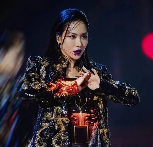  姐姐们|芒果没有心，为赚收视率“佳霏”必走一个？意难平选手再添一位