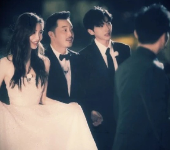 黄明昊|《跑男》为何要力捧21岁的蔡徐坤黄明昊连续两期做客,就是答案