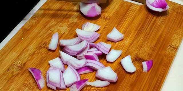  入味|豆角不要直接下锅炒，炒前多加1步，豆角又香又入味，好吃更下饭