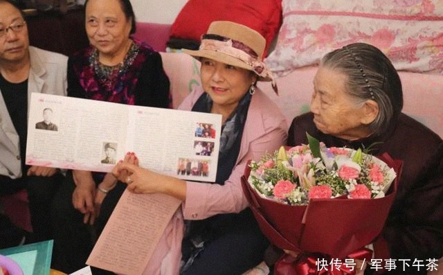 空军高炮十|如何去爱,读格里克还是学重庆女人陈少红?