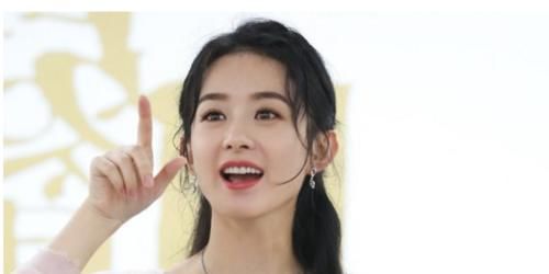  飞行|黄晓明暂退《中餐厅》，赵丽颖接棒压力大当众痛哭，首位飞行嘉宾亮相