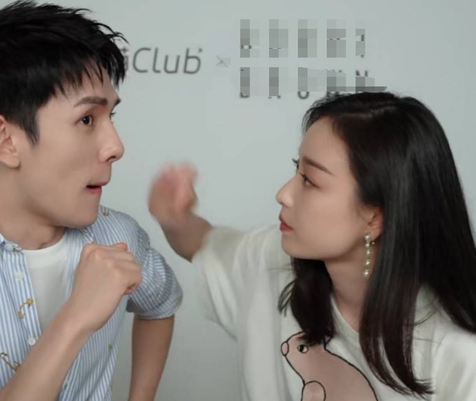  倪妮|倪妮为何被称为“电影脸”？看到李佳琦直播间抓拍的她，瞬间懂了
