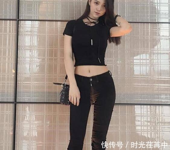  紧身牛仔裤|傲人身材的牛仔裤美女，穿出自己的风采，魅力太强了！