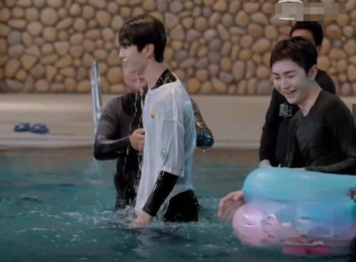  游记|《青春环游记》抄袭跑男我能忍，这道具质量是几个意思？