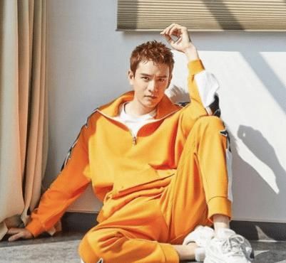  苦尽甘来|他婚后无戏可拍，靠卖掉妻子名牌包生活，今苦尽甘来挣钱全给妻子！