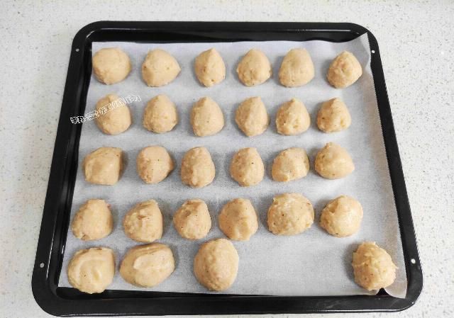  外酥|虾仁这做法外酥里嫩吃着香，不炒不蒸也不煮，做法简单几乎不用油