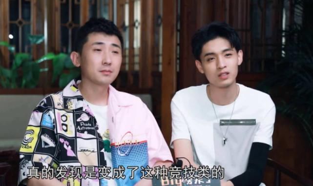  公开|《爱情公寓》最刚的李佳航公开挺刘维，但网友不买账，认清自己