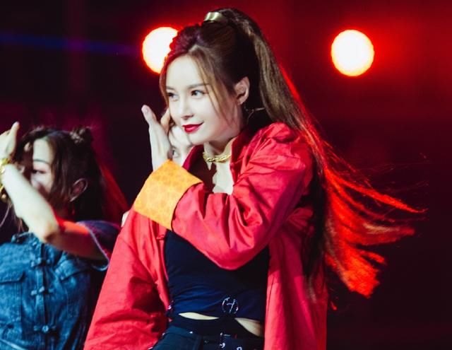  公演|《乘风破浪》二轮淘汰，沈梦辰离开太离谱，被淘汰其实另有原因？