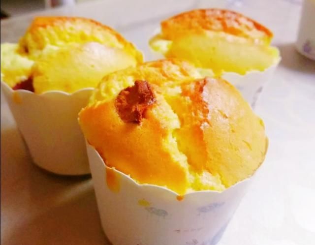 也可以|纸杯蛋糕这么做,不干不柴,松软美味,厨房小白一次也能成功