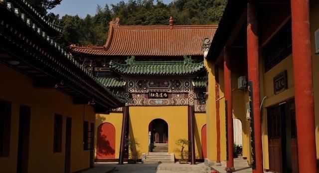 汉传佛教净土宗|国内最值得去的六大免费佛寺, 关键是免费!