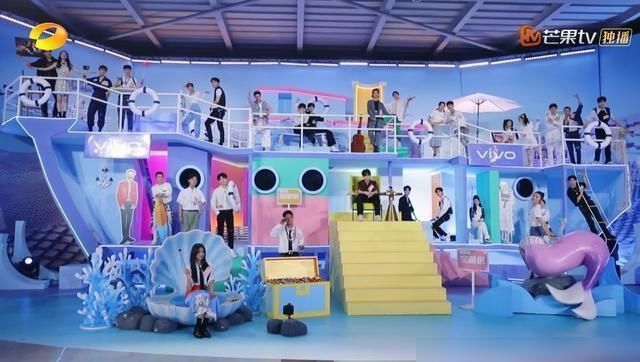  全新|《快本》杨幂沈腾互怼，全新企划能否赢得收视？看到他们，稳啦！