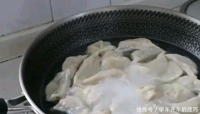必备|水晶虾仁三鲜水饺家常做法,鲜香爽滑,营养解馋,大年三十必备
