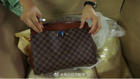  奢侈|广西破获4亿元假冒奢侈品牌商包案 正品平均每只1万元