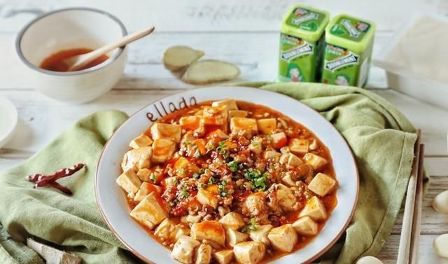 家常|家常下饭菜，麻婆豆腐，简单美味营养，快速搞定，适合夏天