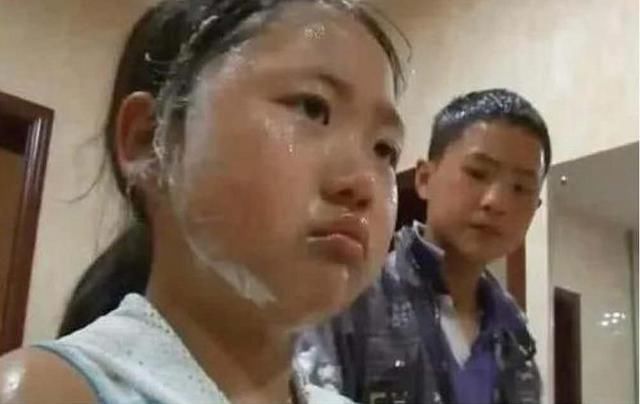  变形记|她是拍摄变形记的农村女孩，住在城市两星期染上公主病，后来如何