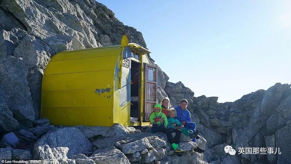  千米|英国一家四口同时登顶海拔3千米高峰，最小的娃才3岁?!!