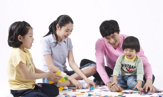 益智|拒绝孩子成为手机奴，育儿专家建议：这几种益智游戏更适合