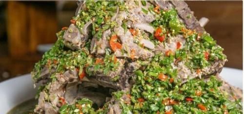 闺蜜|闺蜜请吃饭,一份菜400元,以为被坑了,上桌后大家傻眼了