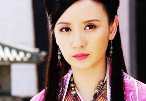  击败|击败汤唯，错爱黄海波，今成亿万公司老板娘，张萌没那么简单