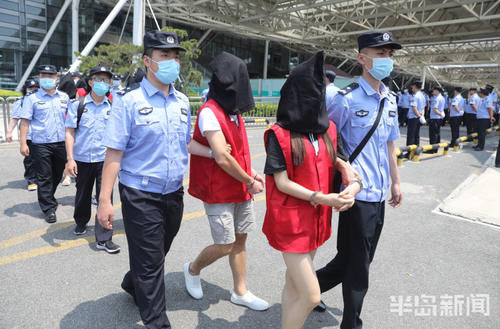  押解|121名嫌疑人被押解回青 特大电信网络诈骗案圆满收关