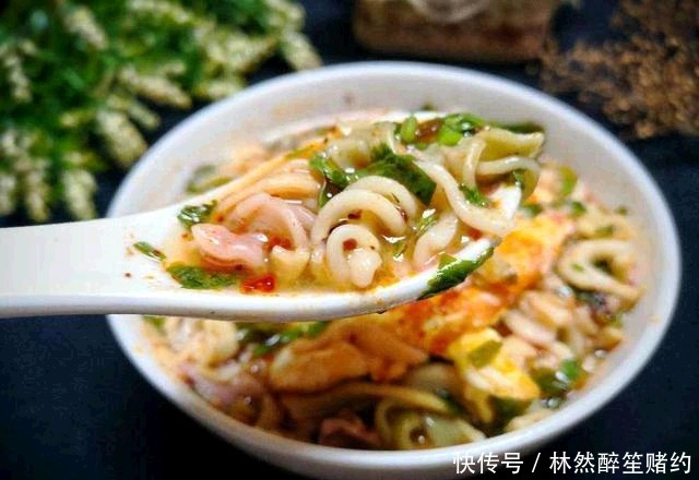 将准备好|开学早餐这样做给孩子吃，只要十几分钟，有菜有饭还有汤，超满足