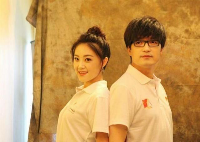  夫妻|他们曾火过凤凰传奇 ，因意外兄妹变“夫妻”，如今却过成了这样