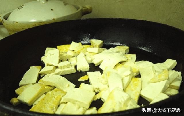  香气扑鼻|鸭血怎么吃？大叔教你鸭血炖豆腐，鲜嫩爽滑，香气扑鼻，非常下饭