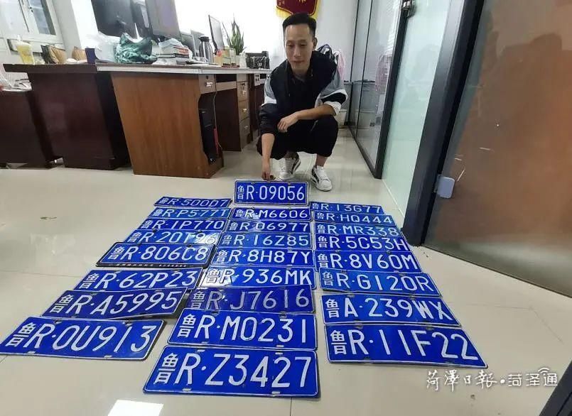  熄火|菏泽突降暴雨，多辆私家车水中熄火！有人在这个路口找到25个车牌！