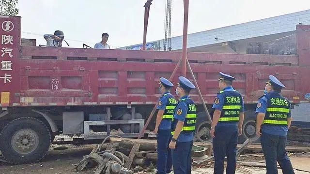 雷霆|郏县交通执法局“雷霆行动”最新战果，337辆非法货车整改到位