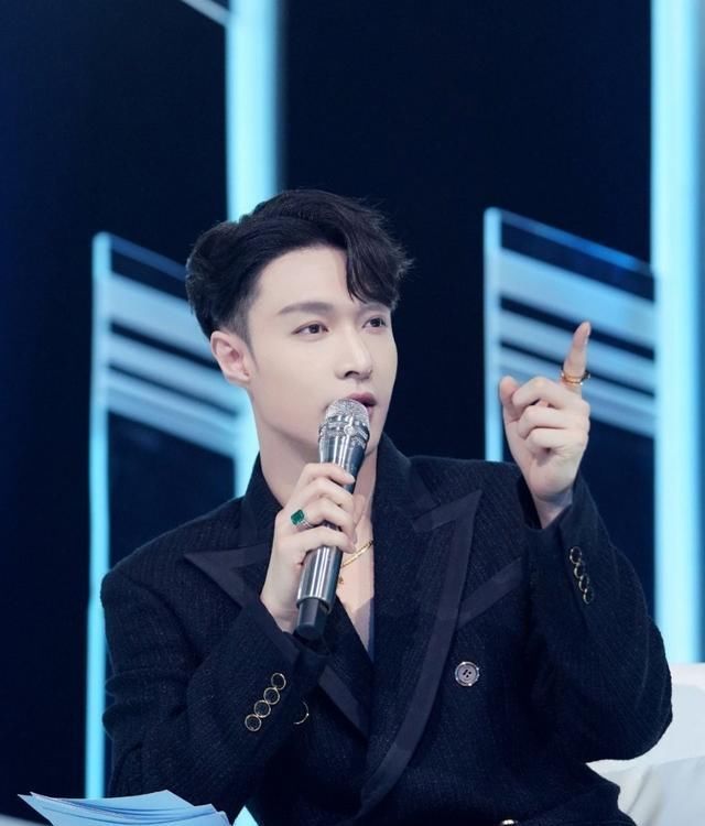  佟丽娅|娱乐速递：赵丽颖、邓伦、杨紫、佟丽娅、宁静、肖战、杨幂宋祖儿