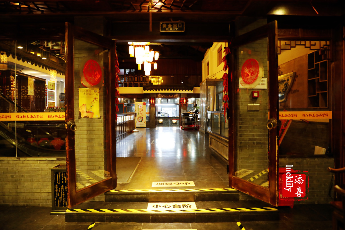 浇头|吃了这四家镇江代表性的网红面馆,基本就成了镇江锅盖面的全科生