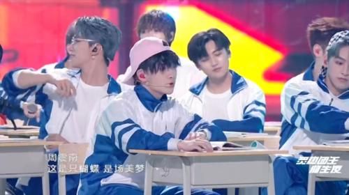  彩虹|《炙热的我们》团王对决彩虹合唱团获胜，火箭少女达拉崩吧秒换装