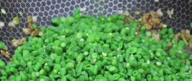 全家人|豆角家常吃法,不用凉拌,做一锅就够全家人吃了