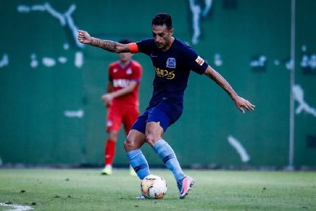  庆祝|扎哈维：就算是空场，进球后我也会“打枪”庆祝