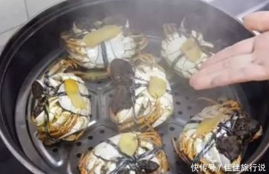 鲜嫩|蒸螃蟹时,直接上锅蒸就错了,多加1步,肉质鲜嫩细腻没腥味!