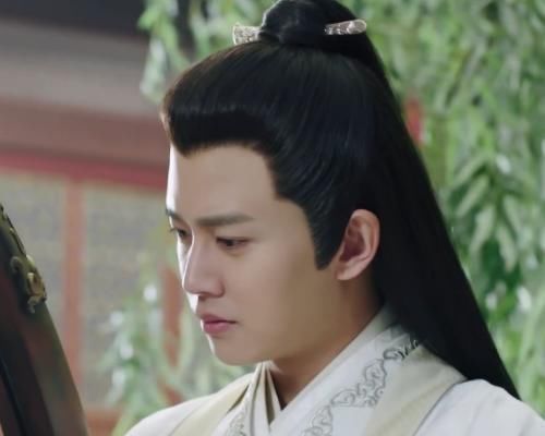 出过|任嘉伦扛不动甘蔗时,谁注意他说了句啥不愧是出过国超文集的人