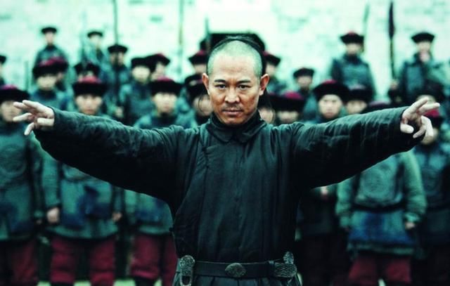  邓超|邓超晒照曝光明星日常百态，鹿晗陈赫累趴了，黄渤枕着救生衣睡着