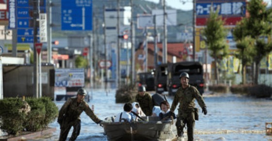 飞来|日本全民都怒了!最近飞来的美军全部阳性,日:把我们当殖民地吗
