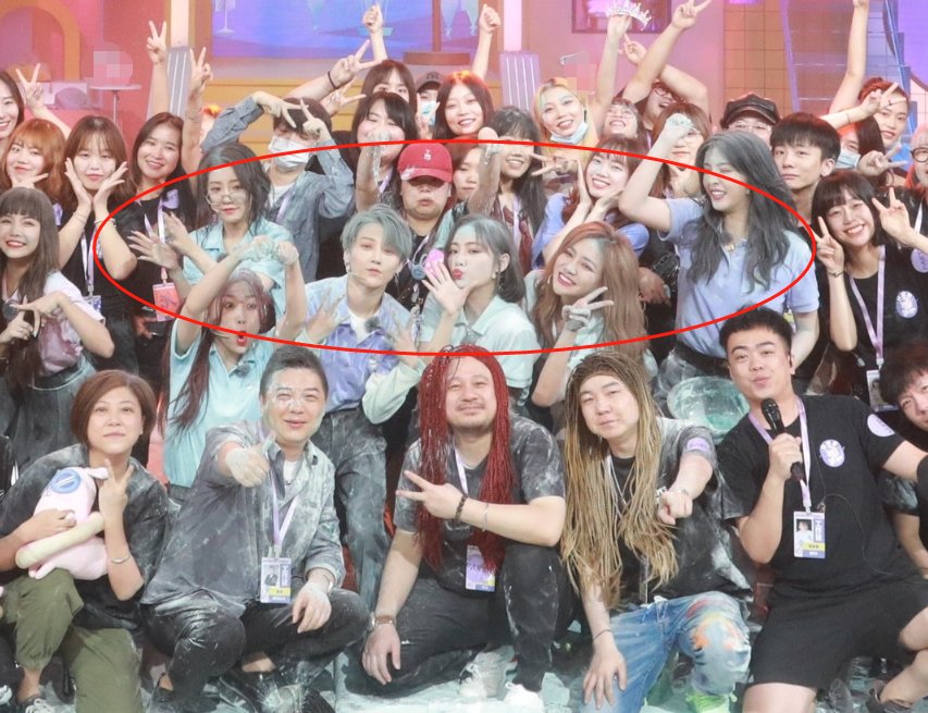  小姐姐们|蔡卓宜上THE9团综，晒合影时不开美颜，婧妹们的颜值好真实