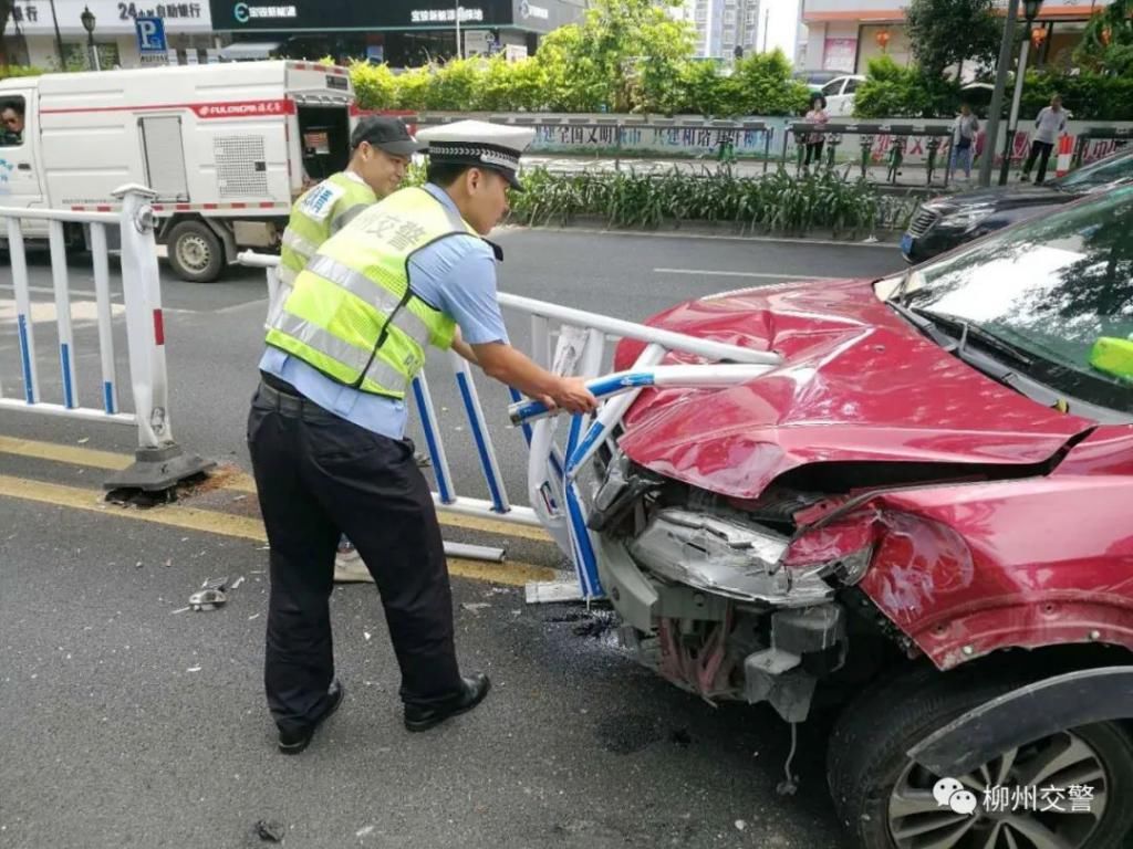  覆车之戒|覆车之戒 | 一个酒驾，两个撞树，“杯具”就这么发生了...