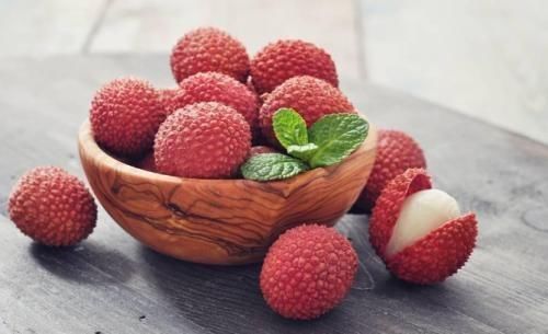  人来说|年过50岁，要管住嘴，不是所有水果蔬菜都能吃，这5样劝你少吃