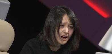  话筒|吴亦凡怒摔话筒罢录，郑均一句话表明立场，成全场最淡定的人！