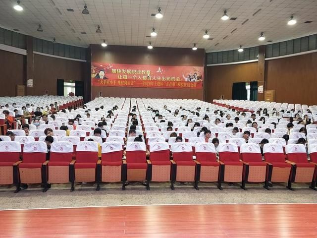 保育员|全区保育员、保健员暑期“充电”忙