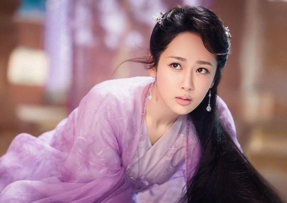  娱乐圈|经典古装造型：赵丽颖杨紫杨幂刘亦菲刘诗诗唐嫣，谁最仙气飘飘？