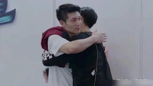  水舞台|《这就是街舞》林梦小宝淘汰，肖杰受伤，冠军可能在张艺兴队