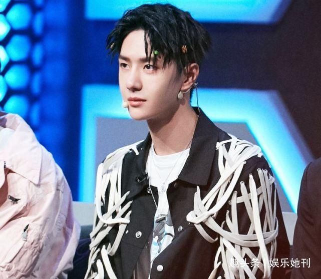  决赛盛典冠|易烊千玺、王一博将同台，一官宣粉丝就炸，7位男神携手阵容太强