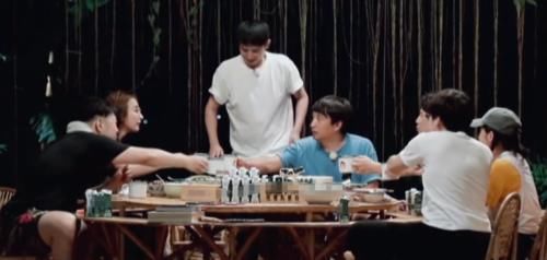  向往|《向往4》黄磊做紫苏炒黄瓜，看清无滤镜下镜头，网友：送我都不吃！