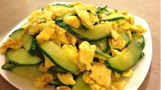 咖喱|马蹄炒肉片,咖喱菌菇蔬菜火锅,黄瓜炒鸡蛋,鲜嫩鸡翅