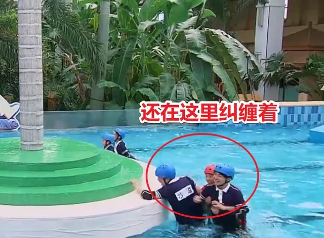  红队|《奔跑吧》全员“大乱斗”，红队能赢全靠蔡徐坤，有无剧本很明显