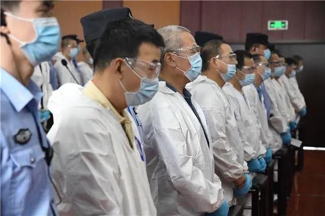  限公司|暴力敛财七千多万！公安县一黑社会性质组织案开庭